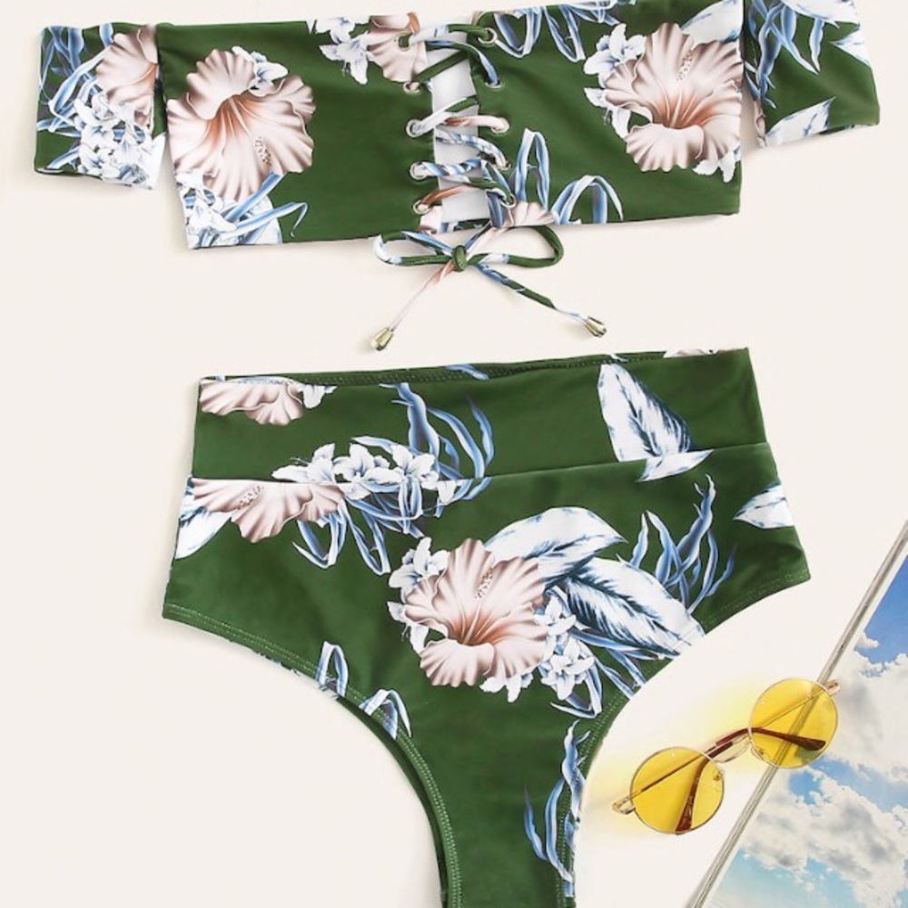 Cute high waisted swimsuit!